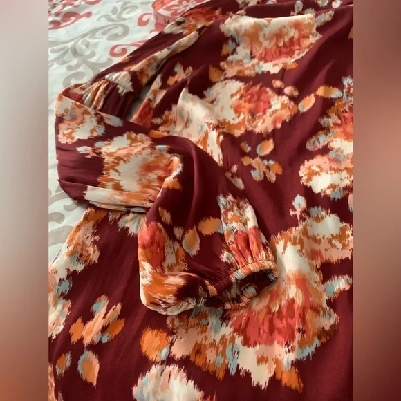 NWT Lauren Conrad Floral Abstract Satin Long Sleeve Blouse - Picture 12 of 12